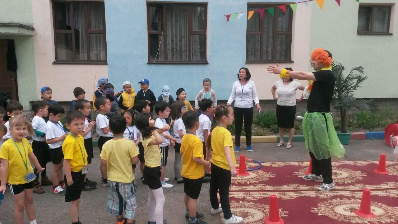 Спортивное мероприятие "Путешествие в джунгли" Старшие группы: "Айгөлек", "Балапан", "Аққу", "Гүлдер"